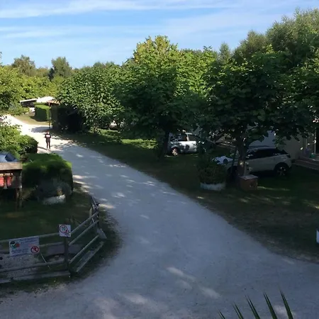 Mobil-home Avec Terrasse - 6 Pers. - Api-1-52-2042 *