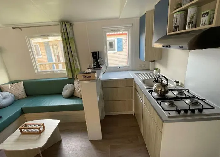 Kamp alanı Mobil-home Avec Terrasse - 6 Pers. - Api-1-52-2042 *